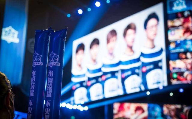 Top Esports vs LGD Gaming 资格生死战首发阵容：双方均为主力选手， 369 选择单挑 Sasi 。