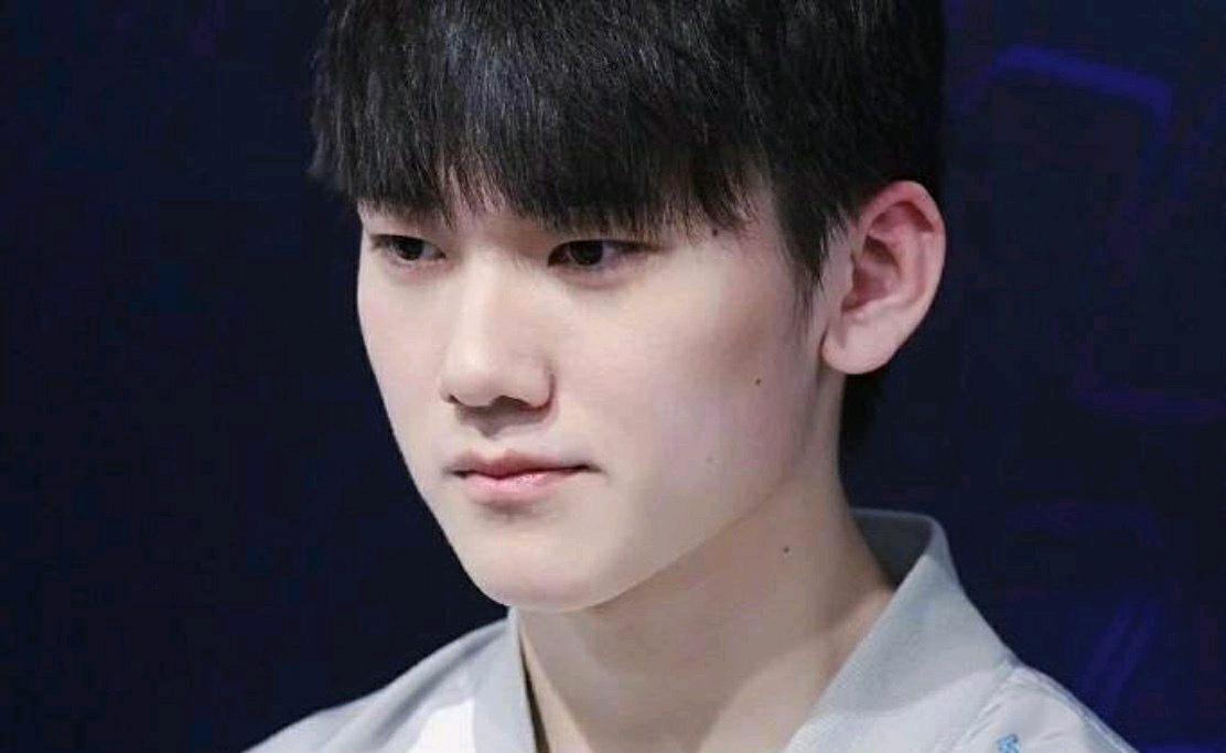 neL：当时看不懂为什么m0NESY留在G2