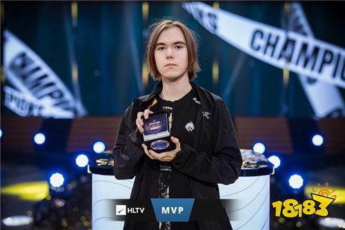 BLG发布人员变动公告：Easyhoon教练正式加入英雄联盟分部！